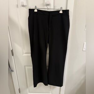 Women’s sz 16 Gap Curvy - black trousers